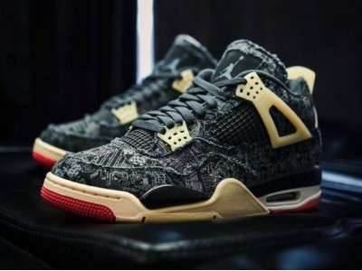 Steve Wiebe x Air Jordan 4 PE