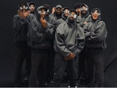 Yeezy Gap by Balenciaga: феноменальная коллаборация которая останется в истории Yeezy Gap by Balenciaga: феноменальная коллаборация которая останется в истории