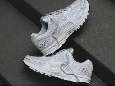 Nike Zoom Vomero 5 SP
