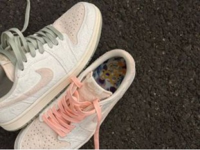 Chris Paul x Air Jordan 1 Retro Low OG Give Them Flowers