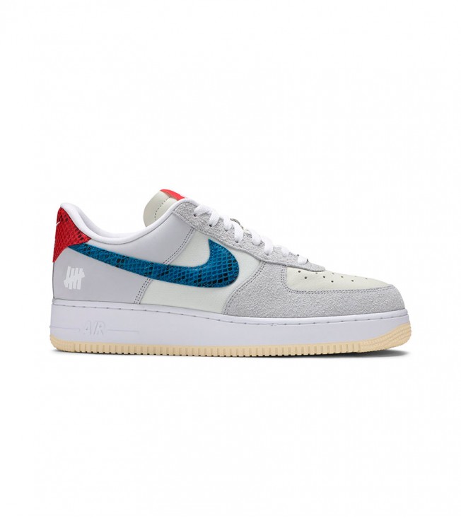 Nike Air Force 1 Low SP Undefeated 5 On It Dunk vs. AF1