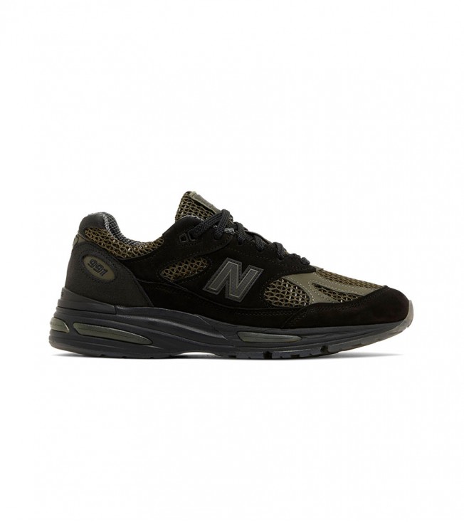New Balance 991v2 MiUK Stone Island Black