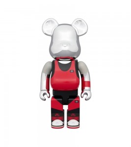 Bearbrick Nike Michael Jordan 1985 Air Jordan "Playground" 400%