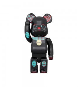 Bearbrick Wednesday Downtown Maneki-neko 400%