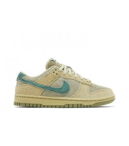 Nike Dunk Low Olive Aura WMNS