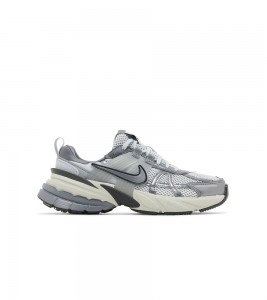 Nike V2K Run Pure Platinum Wolf Grey WMNS