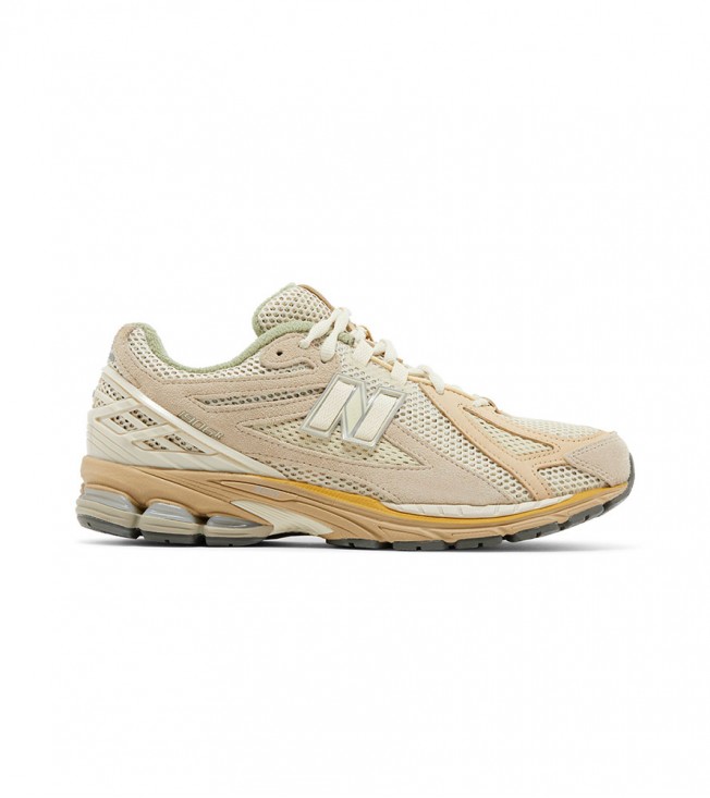 New Balance 1906r Auralee Bone White