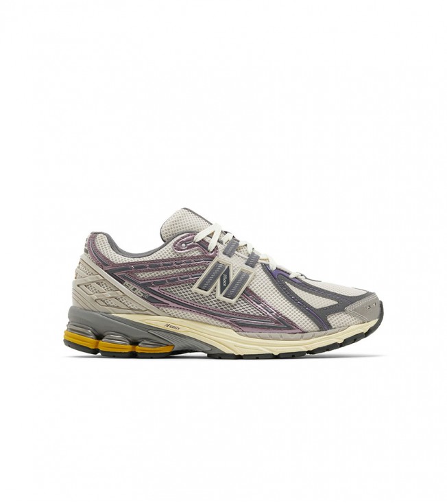 New Balance 1906R Licorice
