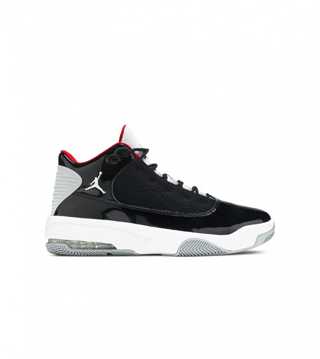 Кроссовки Jordan Max Aura 2
