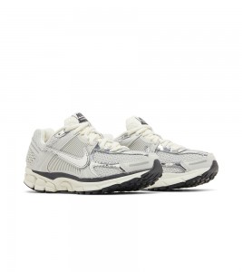 Nike Zoom Vomero 5 Chrome - Фото №2