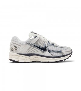 Nike Zoom Vomero 5 Photon Dust Metallic Silver (WMNS)
