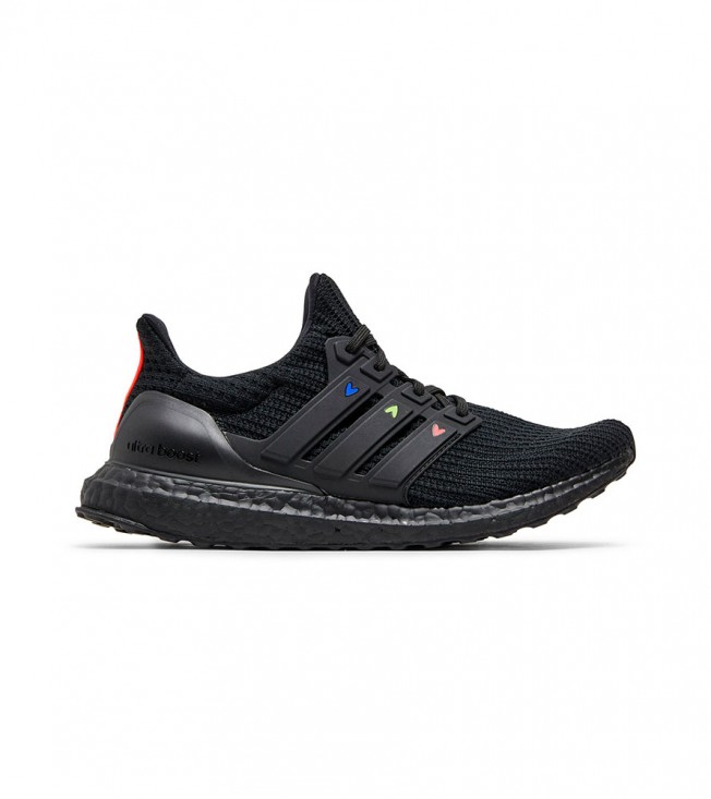 Кроссовки Adidas Ultra Boost 40 Dna Hearts Pack Black
