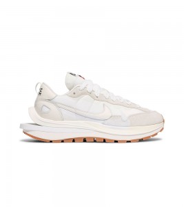 Nike Vaporwaffle sacai Sail Gum