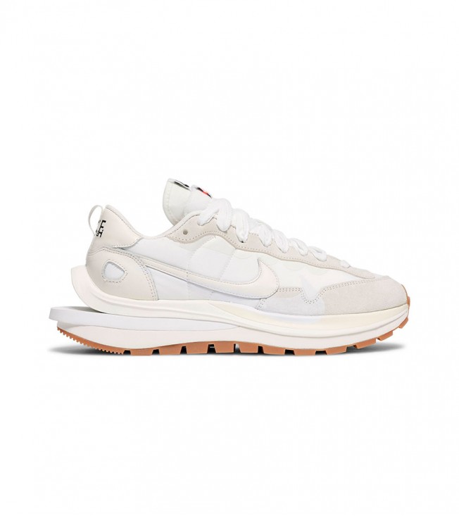 Nike Vaporwaffle sacai Sail Gum