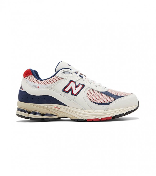 New Balance 2002R Team Red Navy Pouch