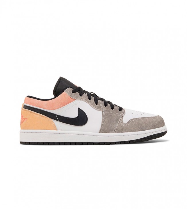 Jordan 1 Low SE Flight Club