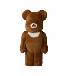 Bearbrick Rilakkuma Kigurumi Chairoikoguma 400%