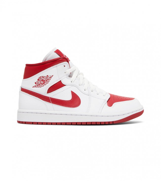 Кроссовки Jordan 1 Mid Reverse Chicago WMNS