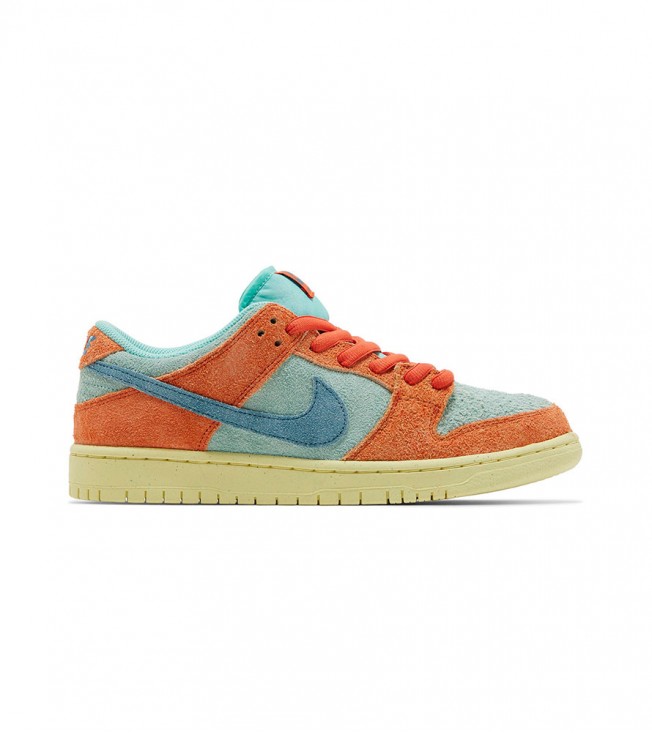 Nike SB Dunk Low Orange Emerald Rise