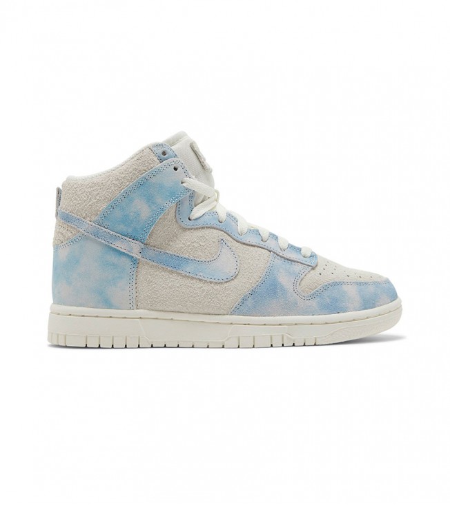 Nike Dunk High SE Clouds Celestine Blue (WMNS)