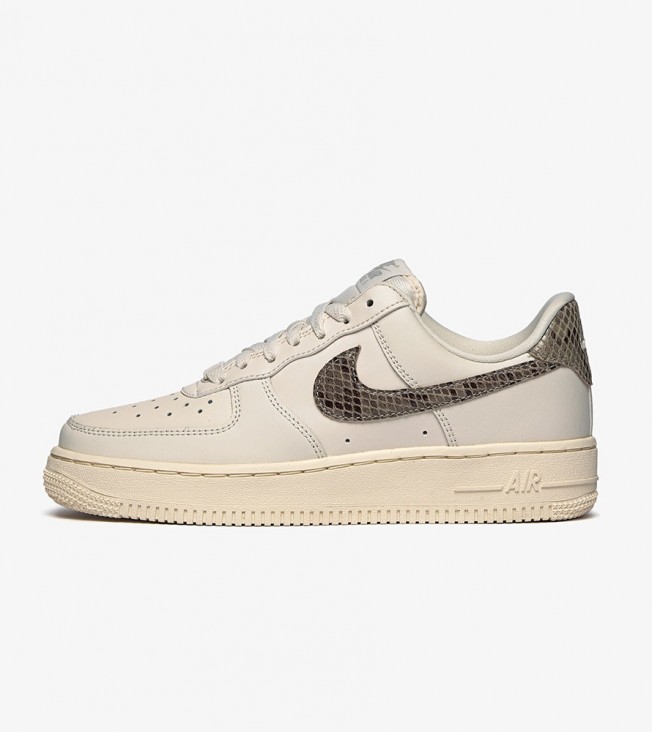 Nike WMNS Air Force 1 '07