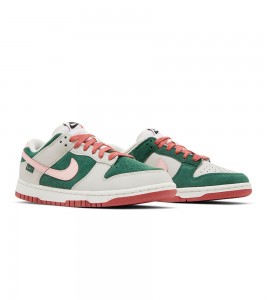 Nike Dunk Low SE All Petals United Fir Green WMNS - Фото №2