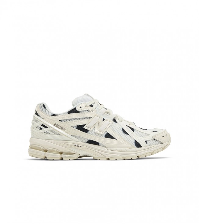 New Balance 1906R Polka Dot Sea Salt