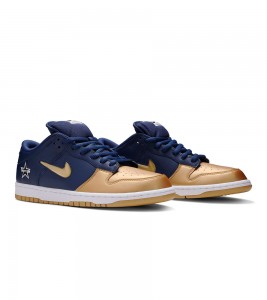 Supreme x Nike SB Dunk Low Metallic Gold - Фото №2