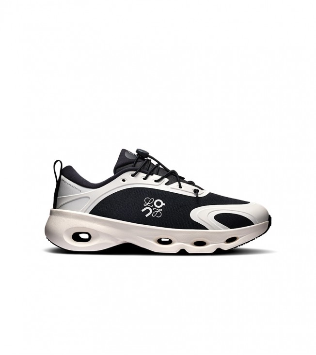 On Running Cloudsolo Loewe Black Eggshell Wmns
