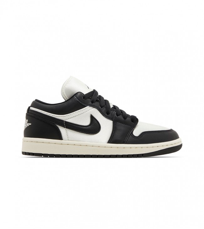 Jordan 1 Low SE Vintage Panda WMNS
