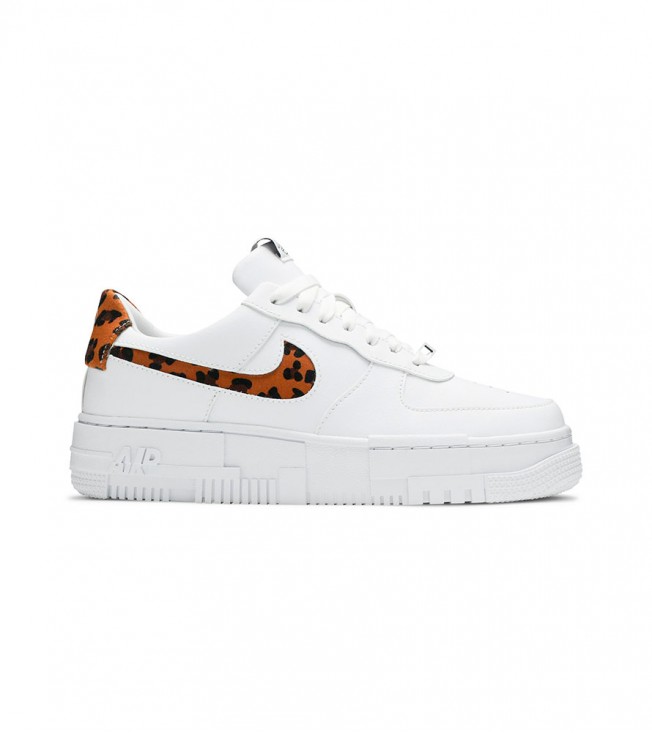Nike WMNS Air Force 1 Pixel