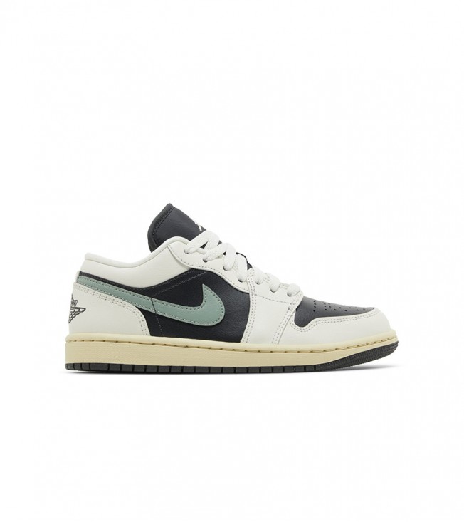Jordan 1 Low Jade Smoke WMNS