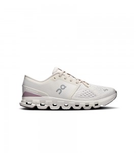 On Running Cloud X 4 Ivory Heron Wmns