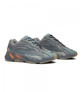 adidas Yeezy Boost 700 Inertia - Фото №2