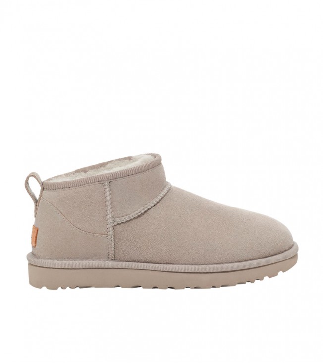 UGG Classic Ultra Mini Boot Goat  WMNS