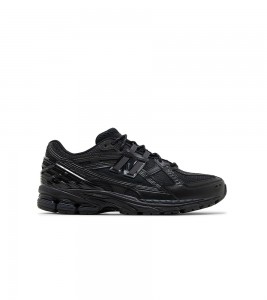 New Balance 1906U Triple Black