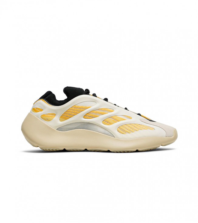 Кроссовки adidas Yeezy 700 V3 Safflower