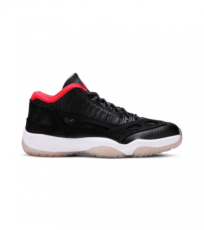 Кроссовки Jordan 11 Retro Low IE Bred