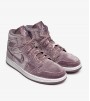 Jordan WMNS Air Jordan 1 Mid SE "Purple Velvet"