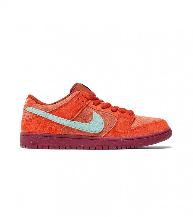Nike SB Dunk Low Mystic Red Rosewood