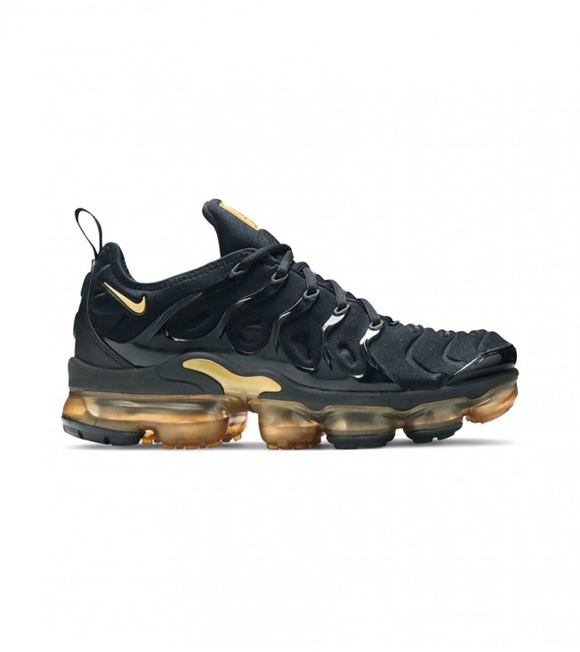 Nike Air VaporMax Plus Black Metallic Gold