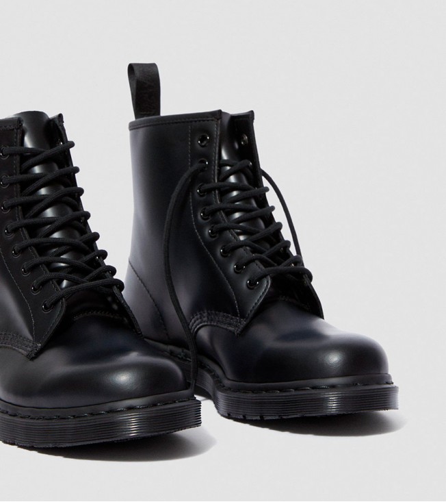 Ботинки Dr. Martens 1460 MONO SMOOTH LEATHER LACE UP BOOTS