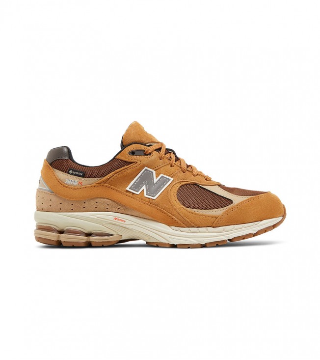 New Balance 2002R Gore-Tex Tobacco
