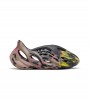 Yeezy Foam RNNR MX Carbon