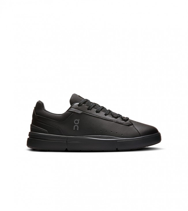 On The Roger Advantage White White Black Black (WMNS)