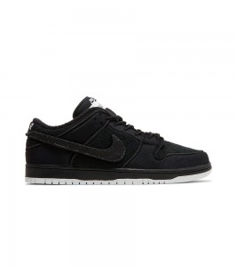 Nike SB Dunk Low Gnarhunters