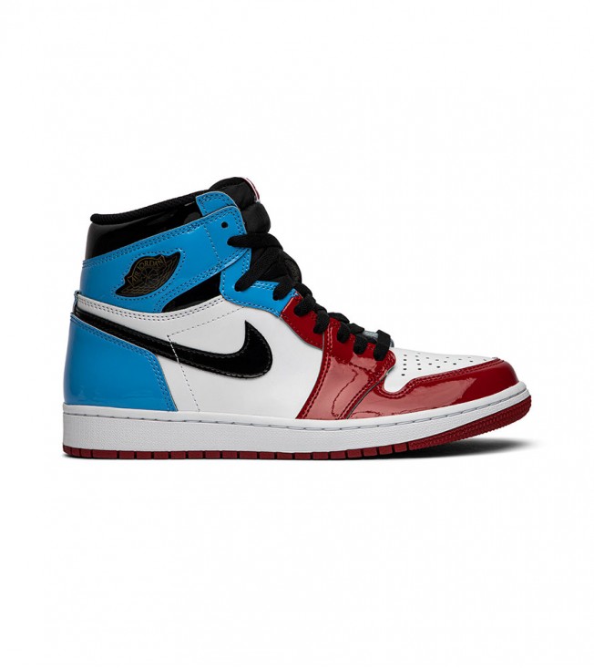 Кроссовки Air Jordan 1 Retro High Fearless UNC Chicago