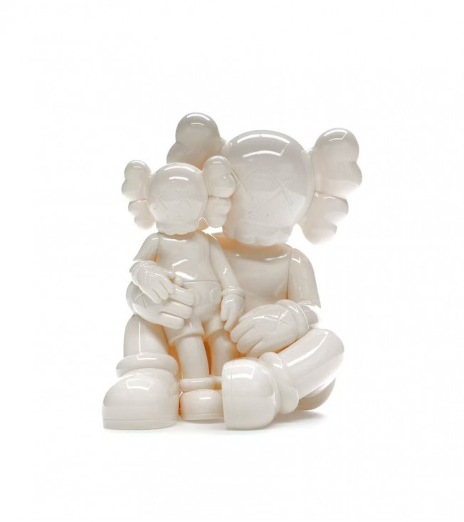 KAWS Holiday Changbai Mountain Vinyl Figure Snowy White