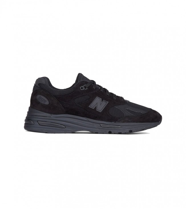 New Balance 991v2 Made In Uk Triple Black