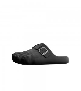 Bravest Studios Black Foot Clogs - Фото №2